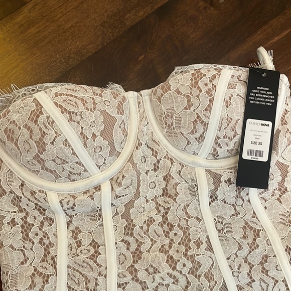 Brand New Fashion Nova White Lace Bodycon Dress - Picture 4 of 5